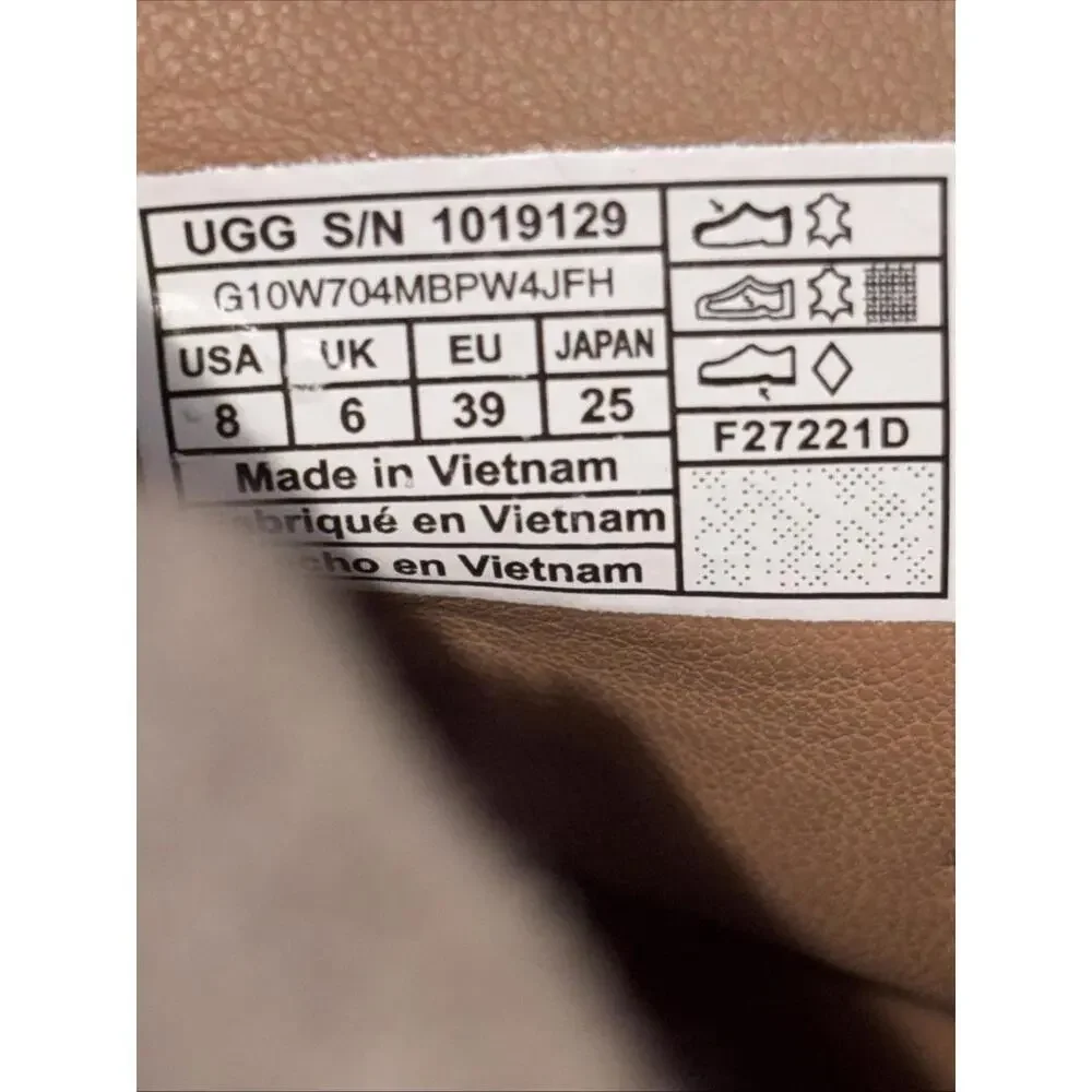 *Ugg Women's Reid‎ Moccasin Lace Up Suede Leather Booties Size 8 Olive Green